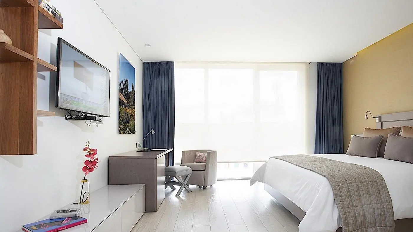 Hotel 100 Luxury Suites, Room