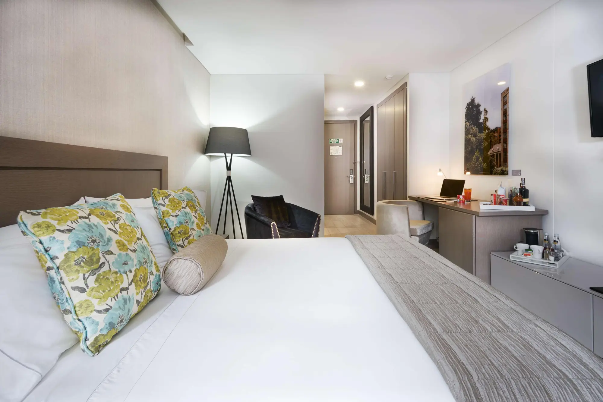 Hotel 100 Luxury Suites, Room