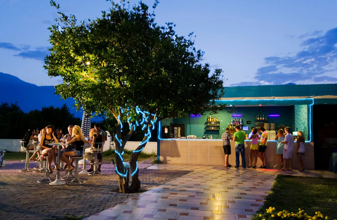 Ares Blue Hotel, Sports and Entertainment