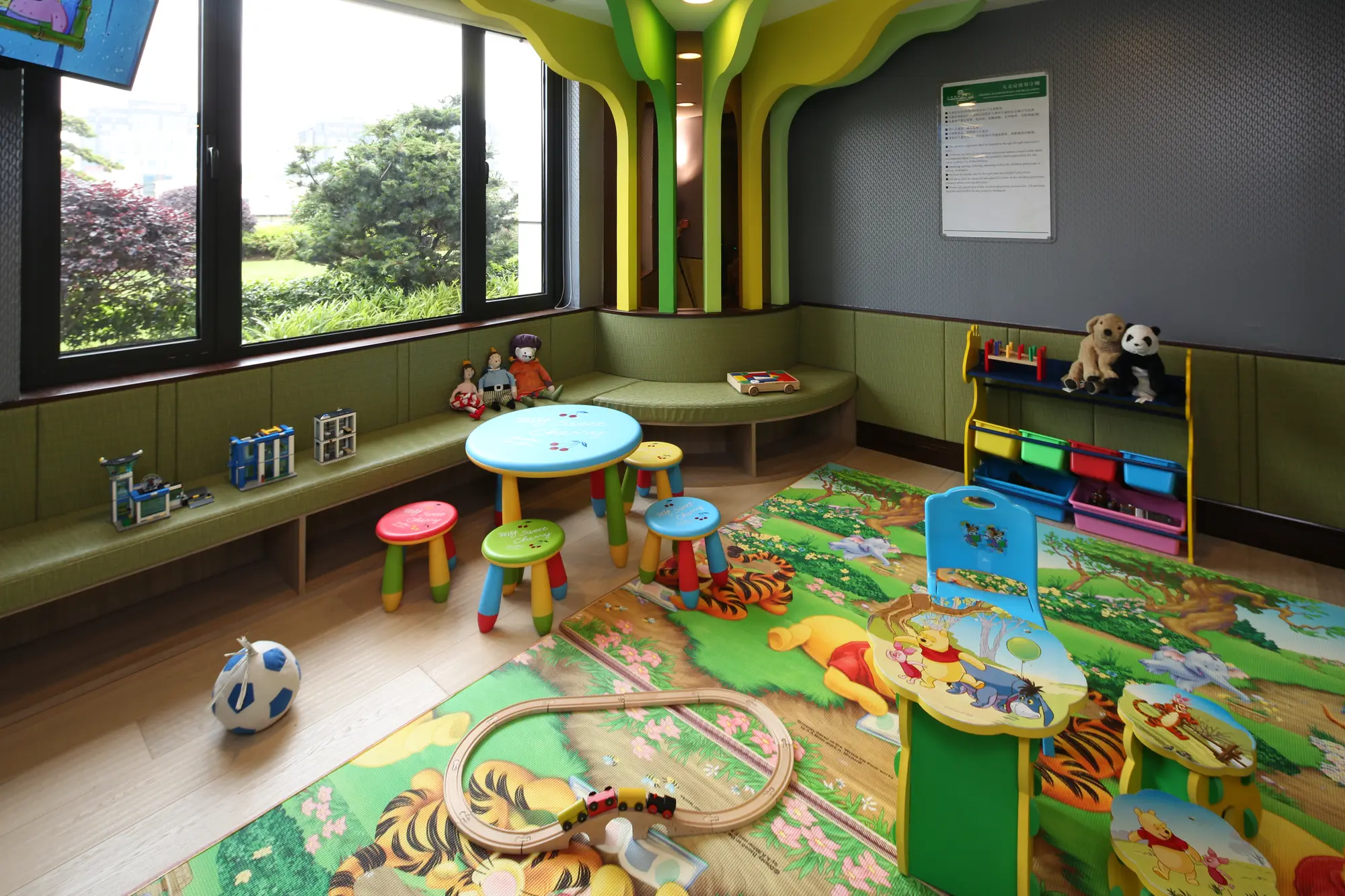 Evergreen Laurel Hotel Shanghai, Sports and Entertainment