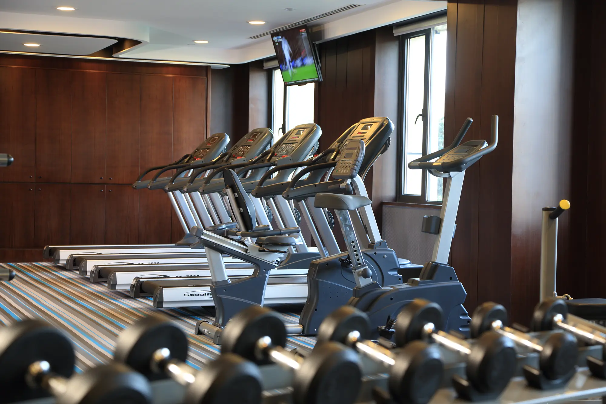 Evergreen Laurel Hotel Shanghai, Sports and Entertainment