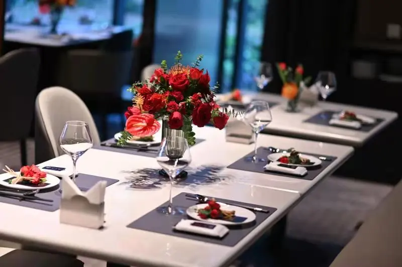 Evergreen Laurel Hotel Shanghai, Restaurant