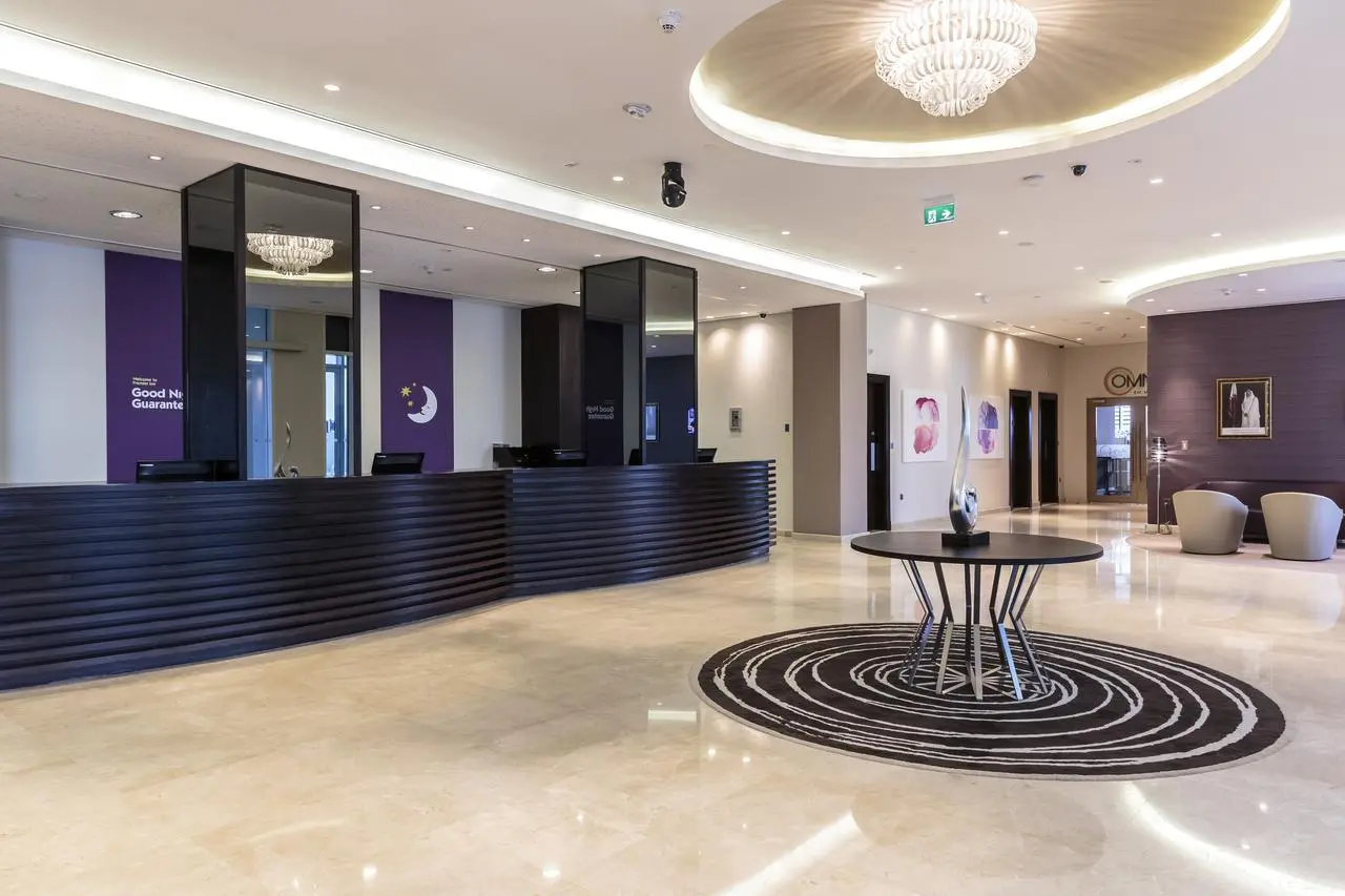 Premier Inn Doha Education City, Lobby