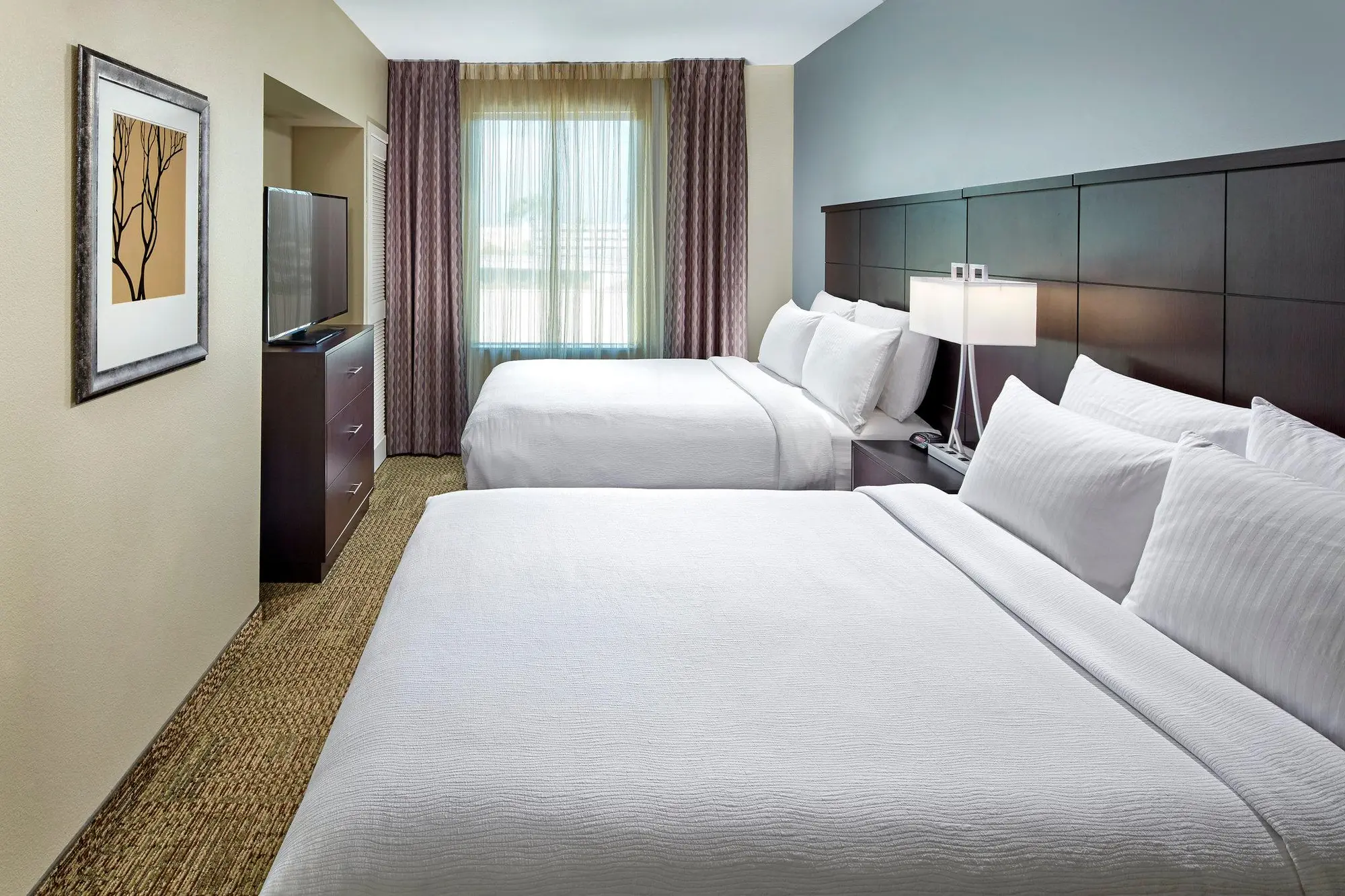 Staybridge Suites Anaheim At The Park, Room