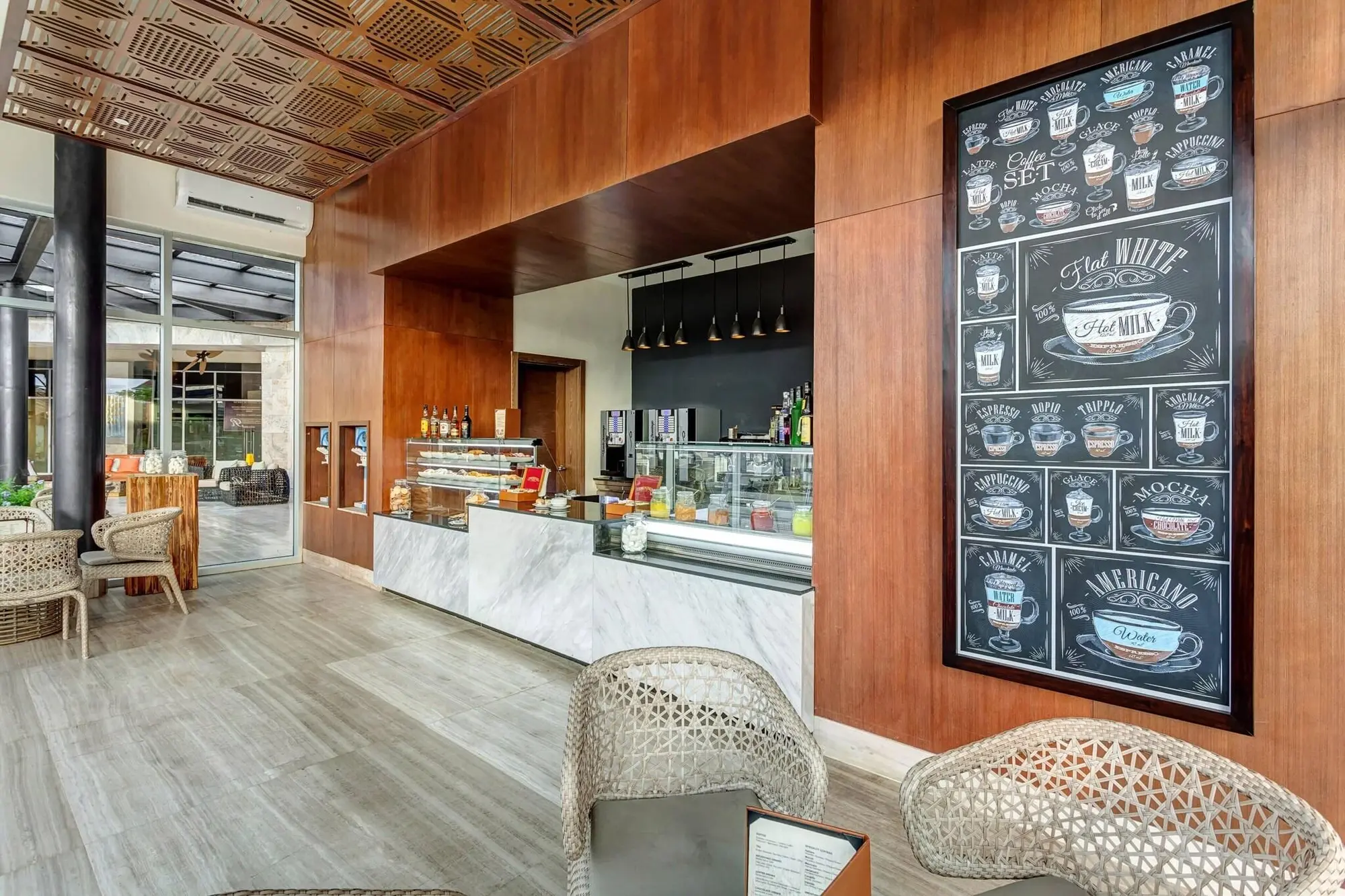 Royalton Bavaro An Autograph All-Inclusive Resort, Lobby