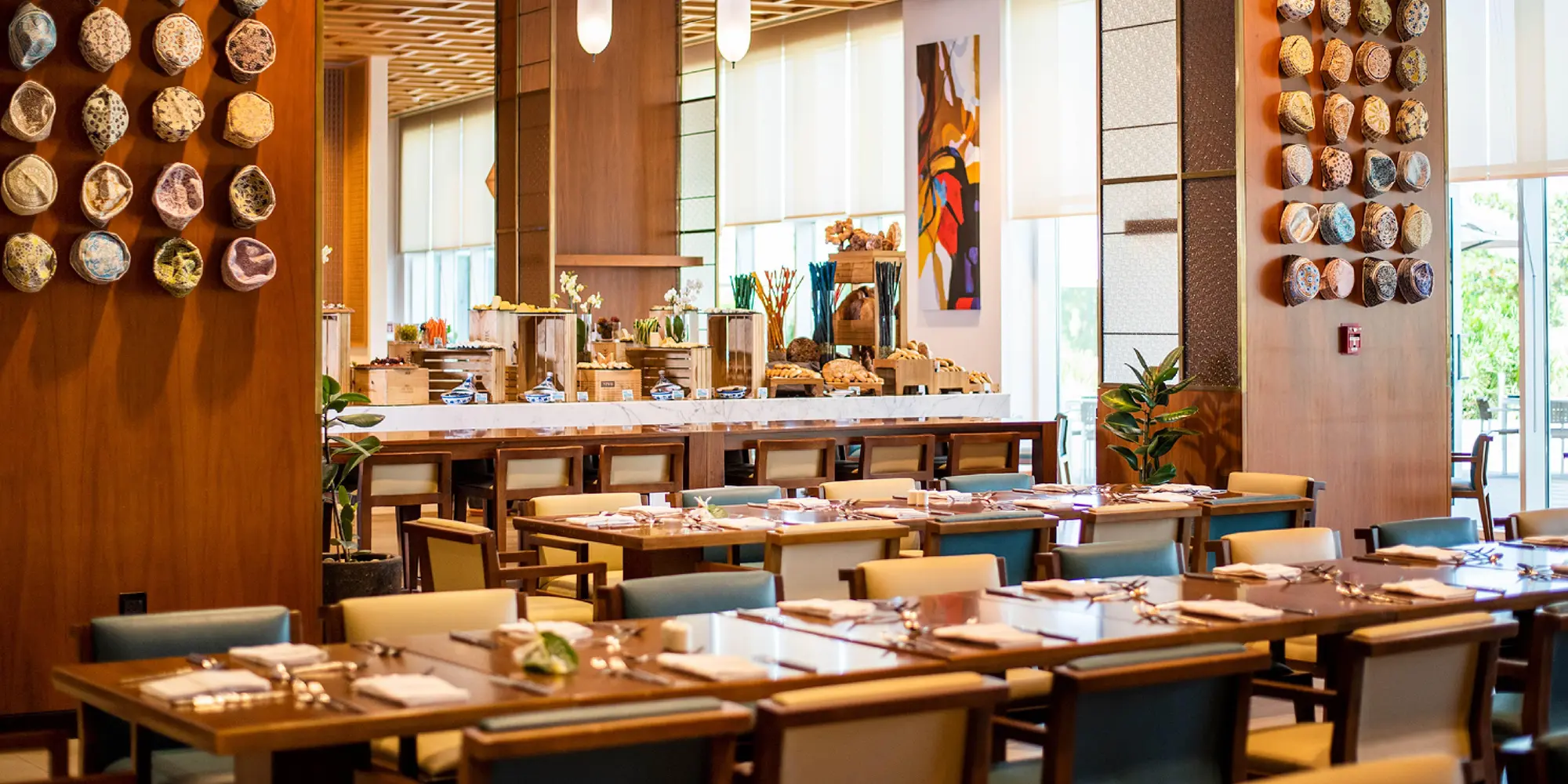 Crowne Plaza Muscat Ocec, Restaurant