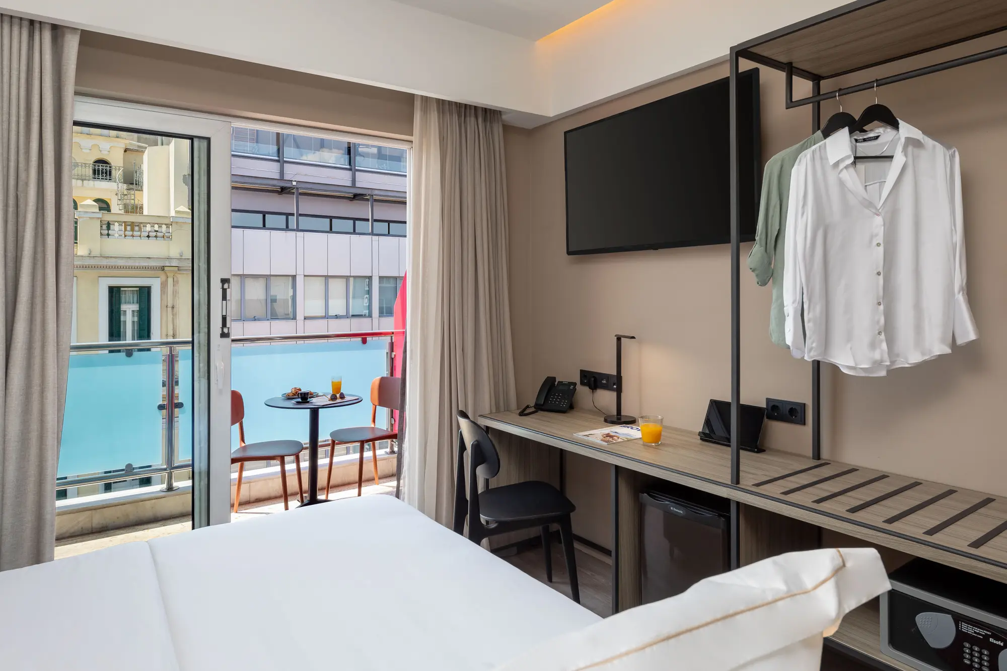 CASUAL KUBIC ATHENS, Room