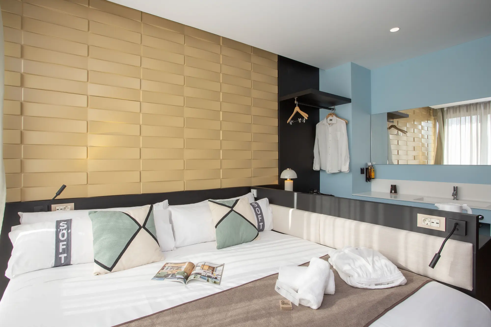 CASUAL KUBIC ATHENS, Room