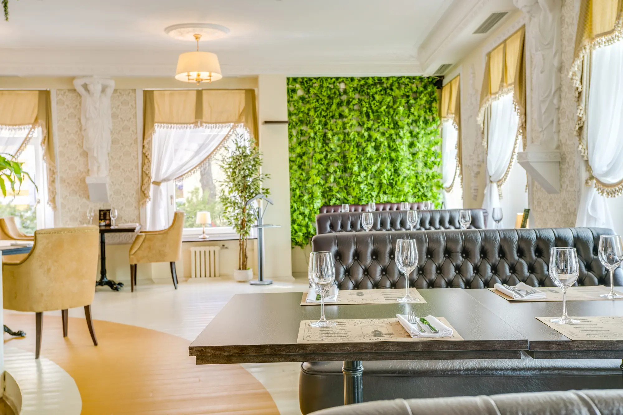 Sadovnicheskaya, Restaurant