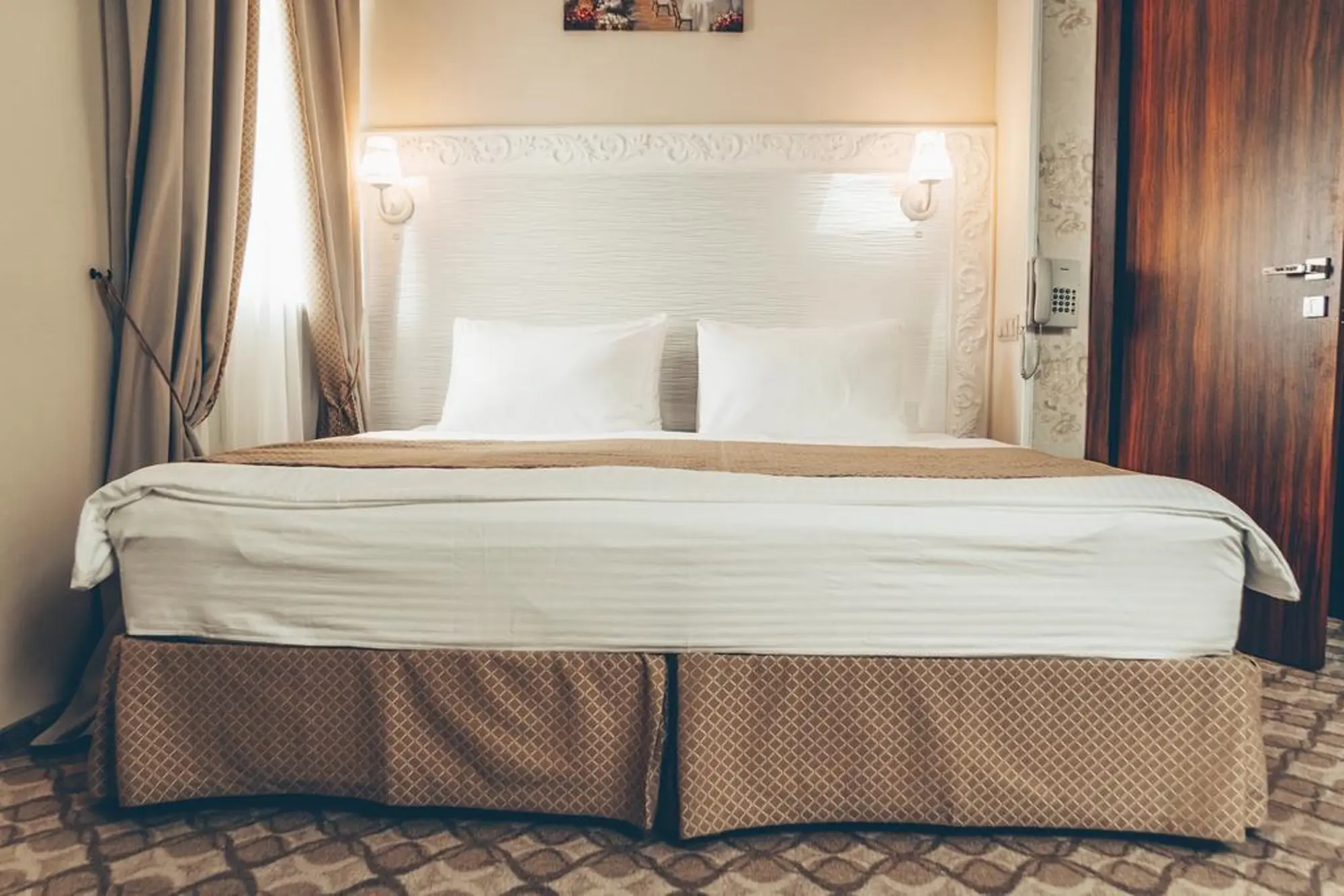 Sadovnicheskaya, Room