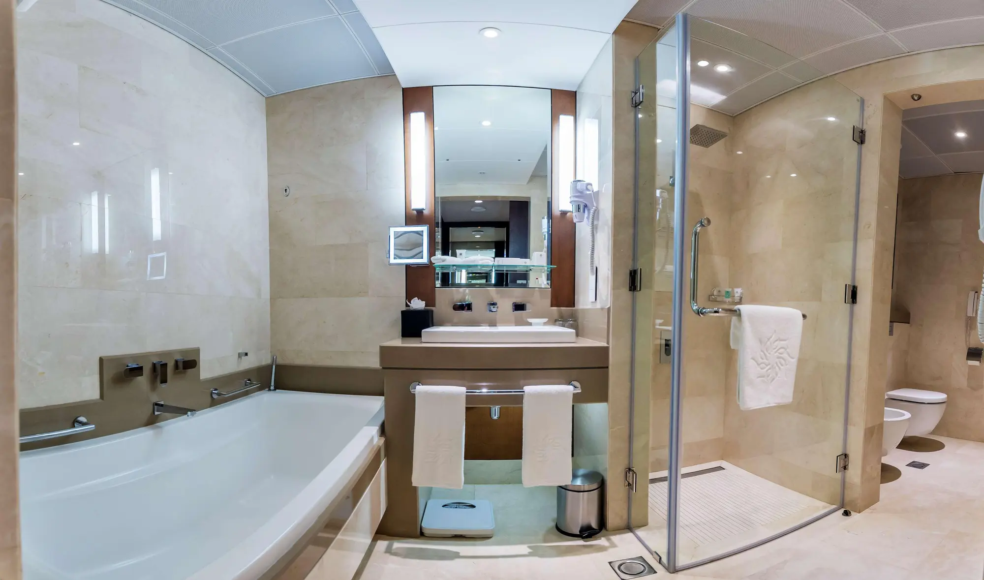 Ayla Grand Hotel, Room