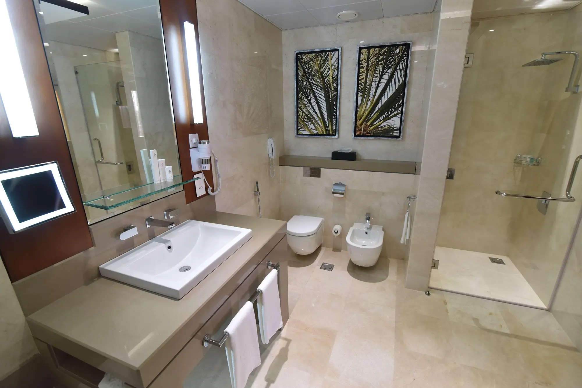 Ayla Grand Hotel, Room