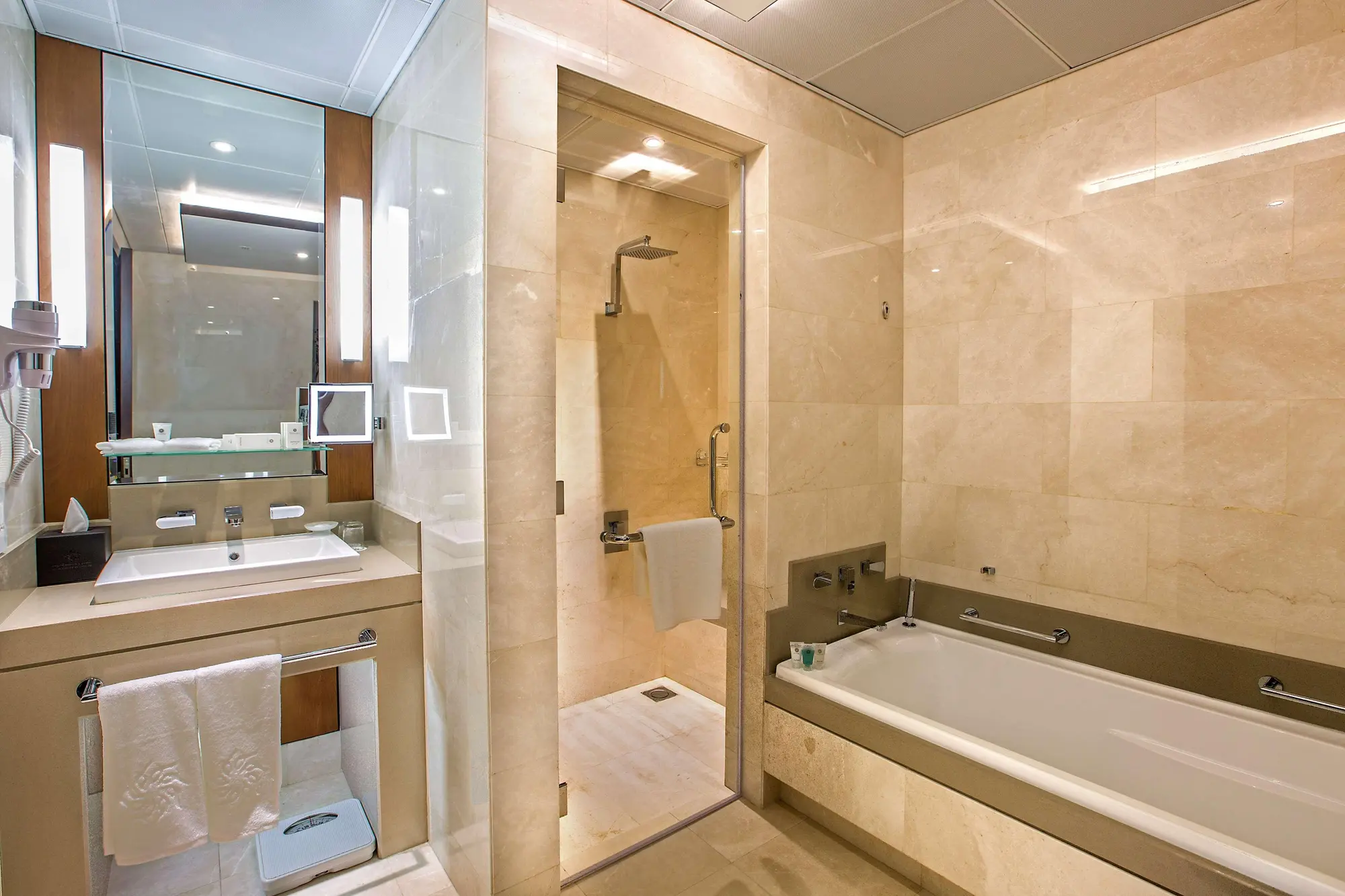 Ayla Grand Hotel, Room