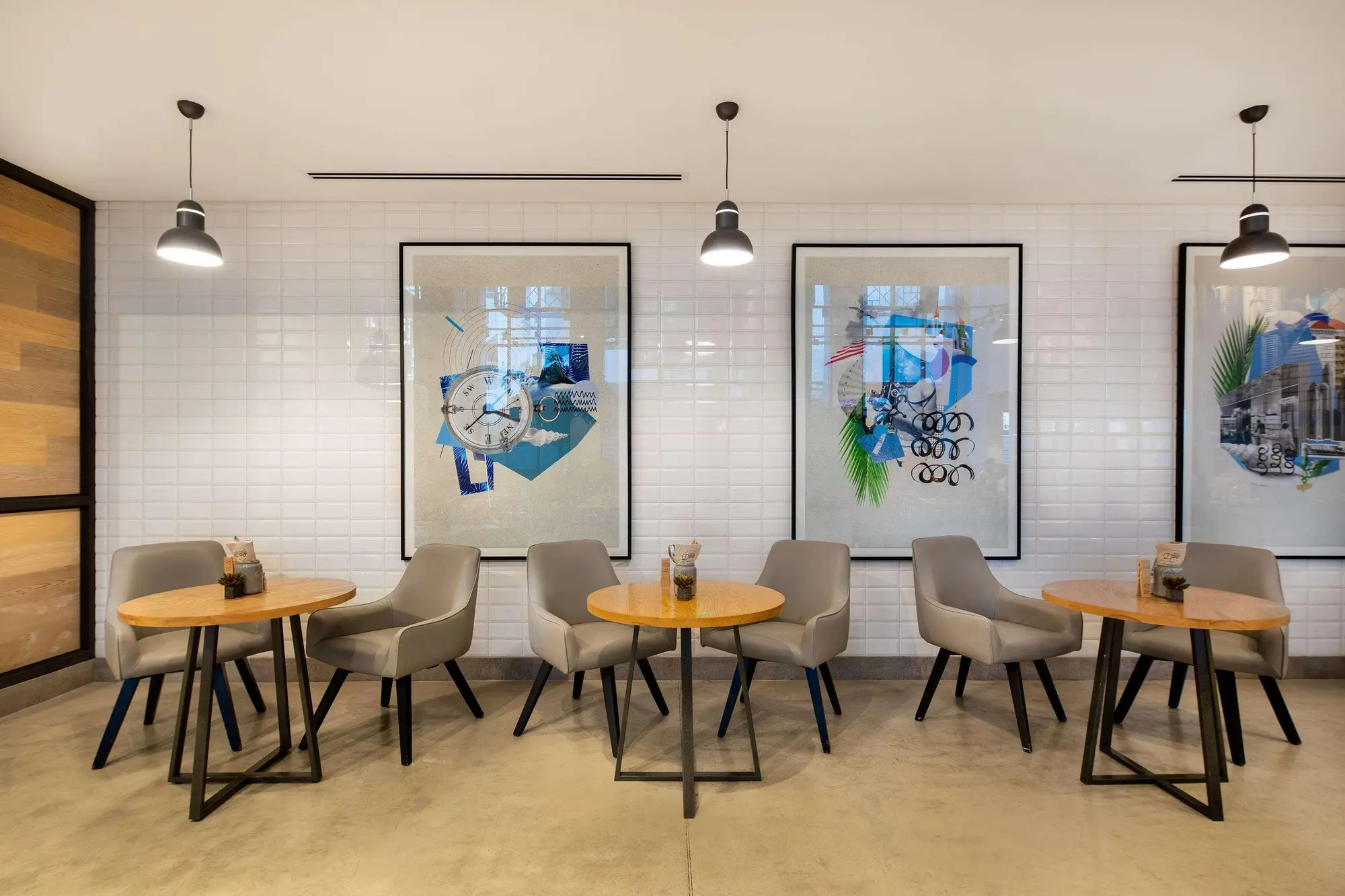 Rove Dubai Marina, Restaurant