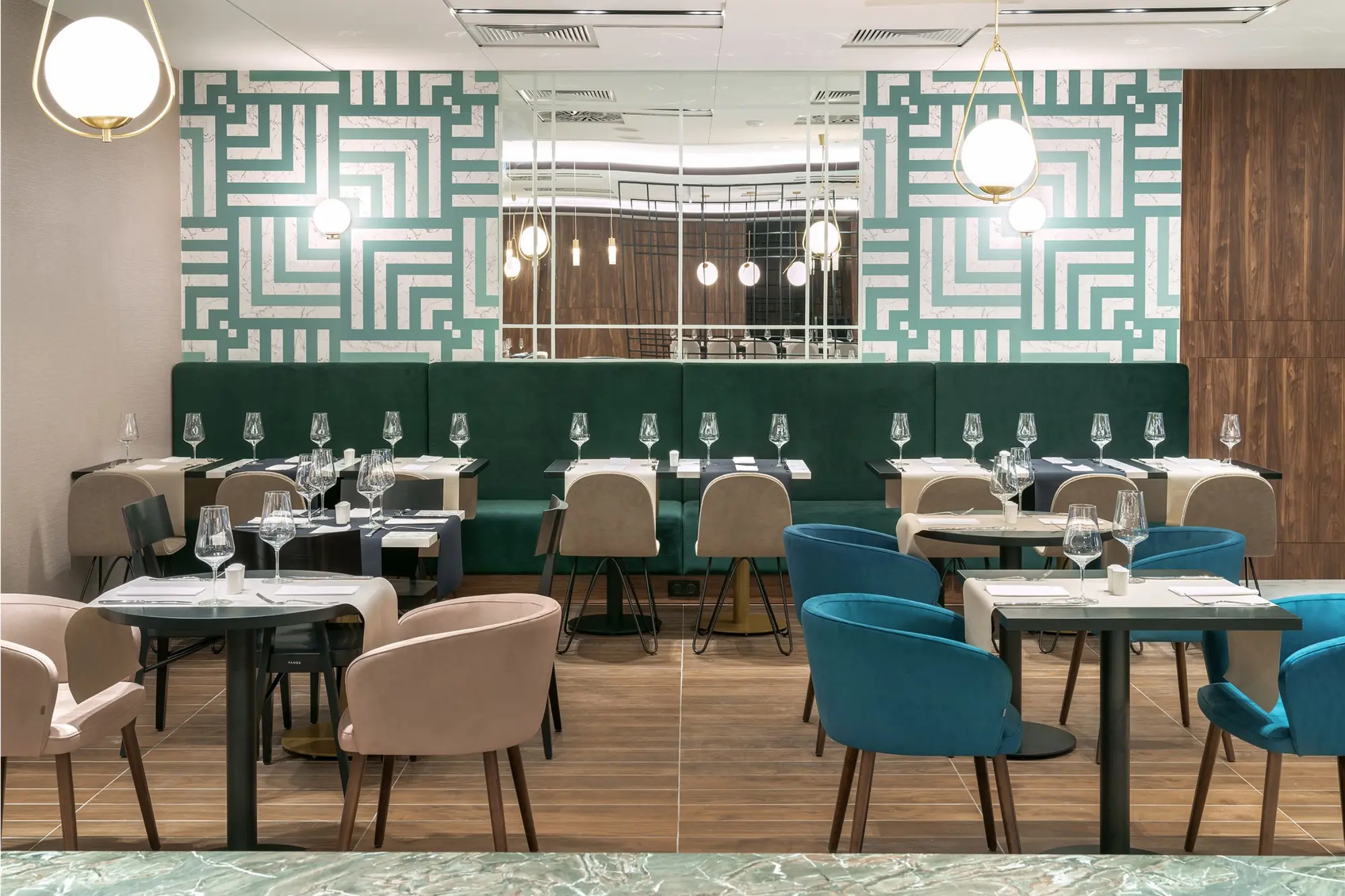 Metropolo By Golden Tulip, Restaurant