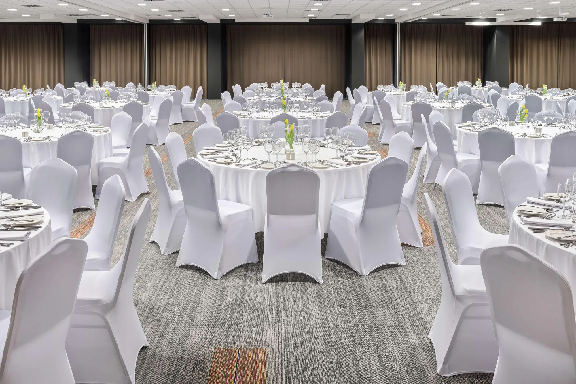 Metropolo By Golden Tulip, Restaurant