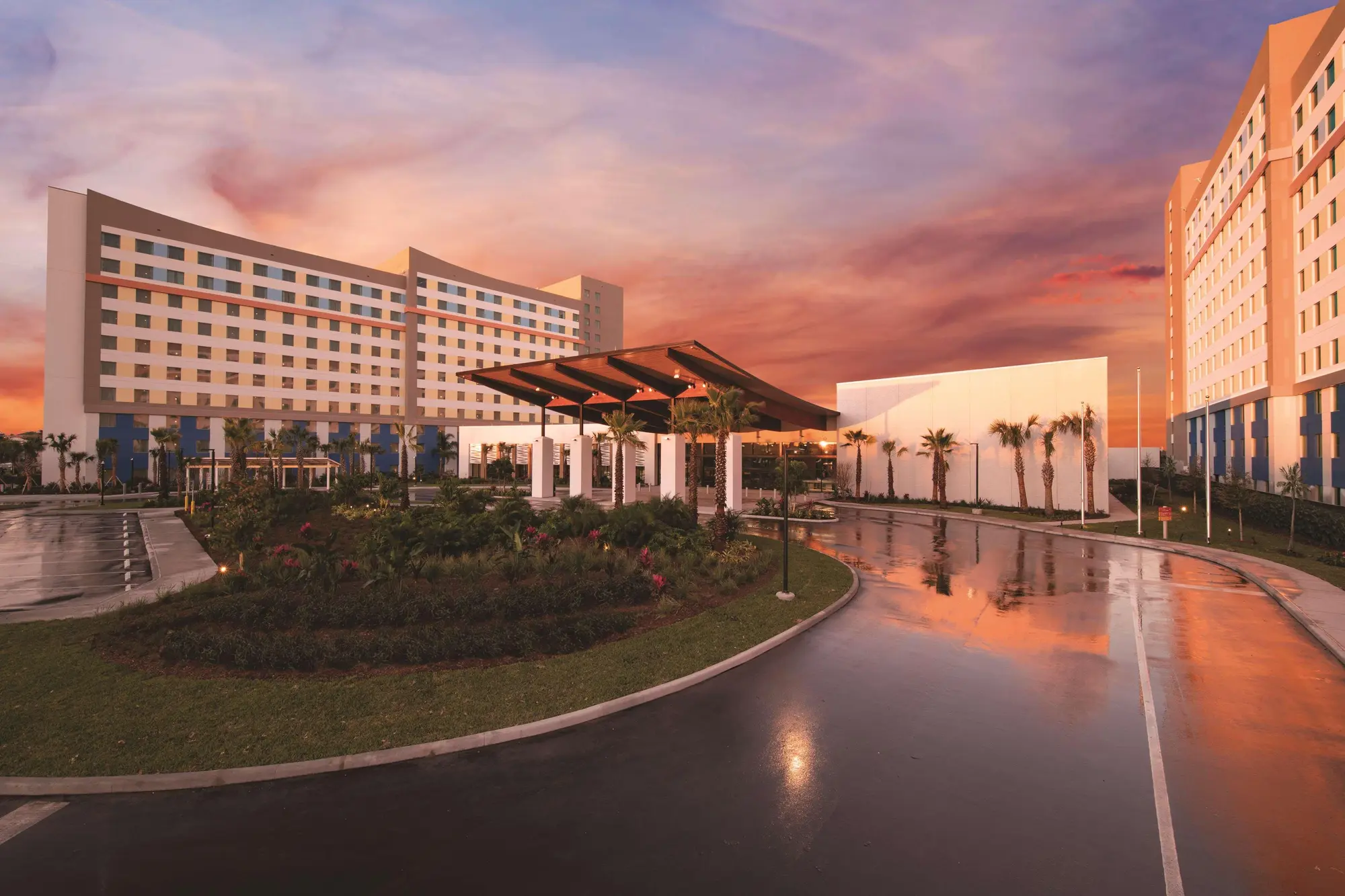 Universal Endless Summer - Dockside Inn and Suites, General view