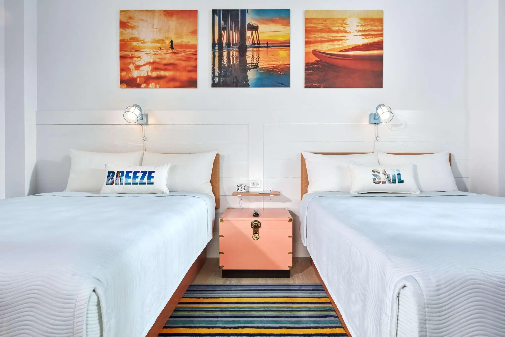 Universal Endless Summer - Dockside Inn and Suites, Room