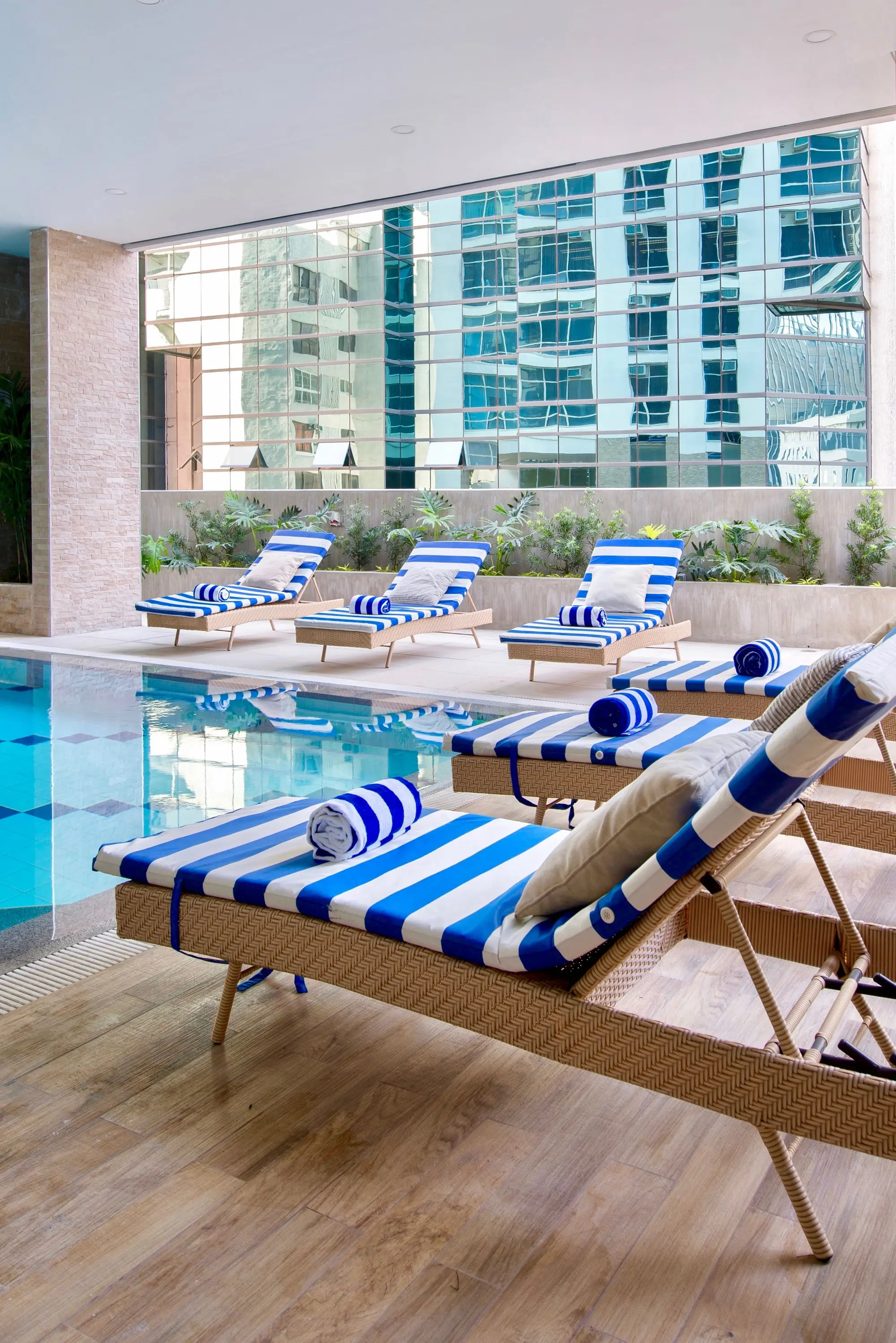 The Sphere Serviced Residences, Pool