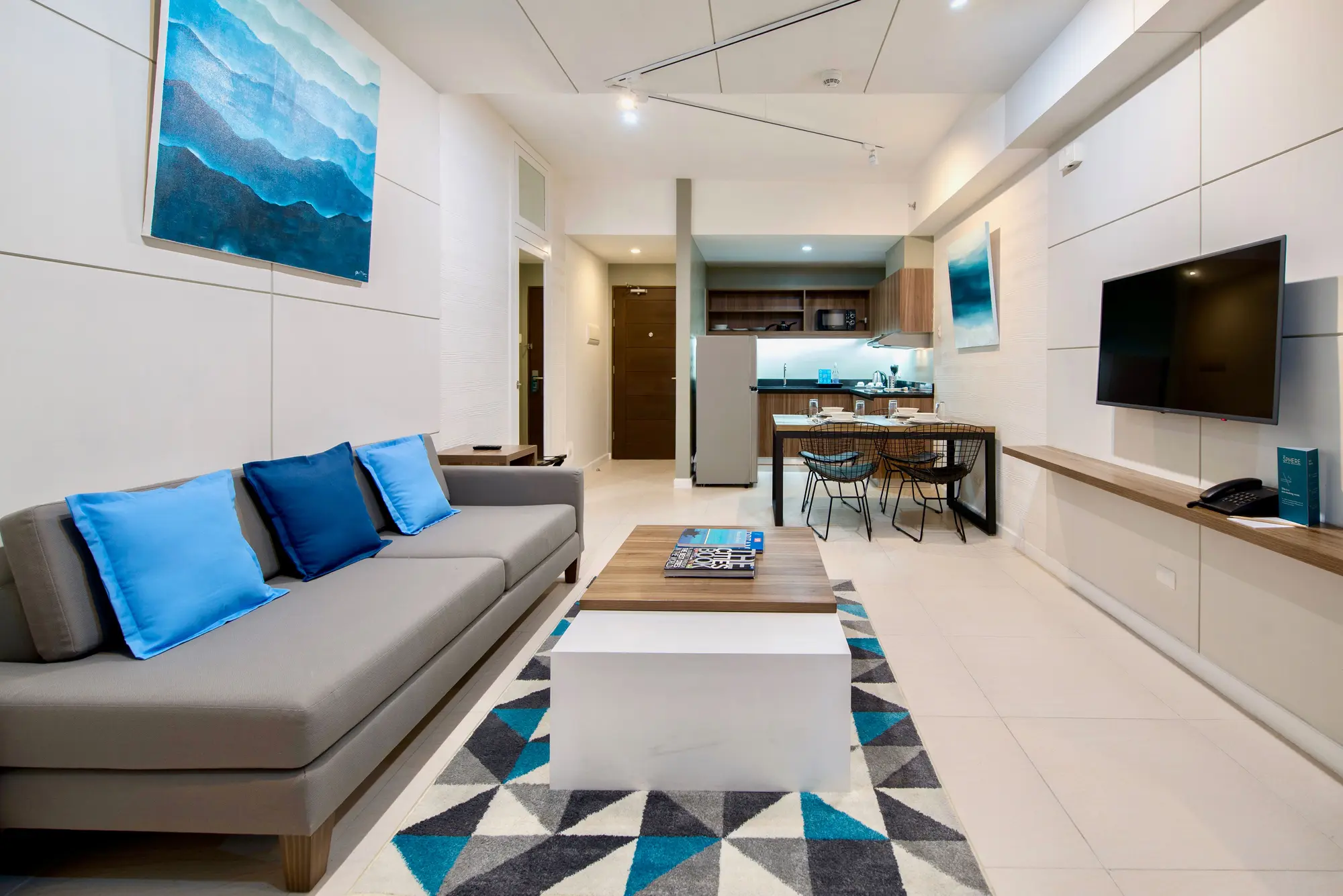 The Sphere Serviced Residences, Room