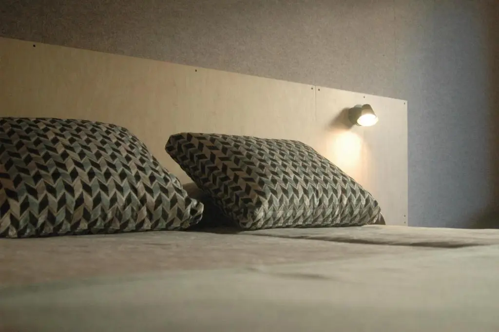 Raval House, Room