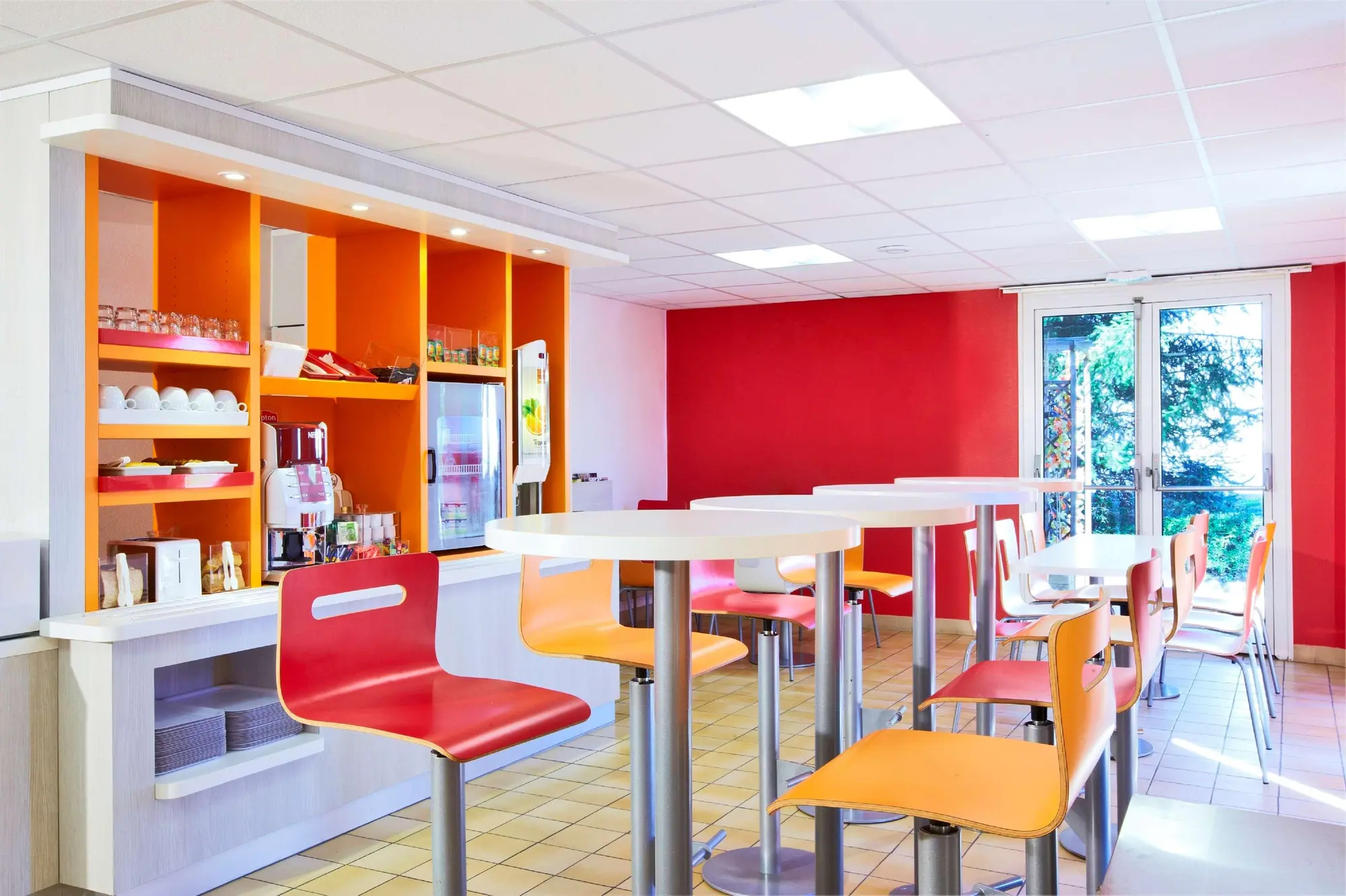 Premiere Classe Versailles Saint Cyr L Ecole, Restaurant