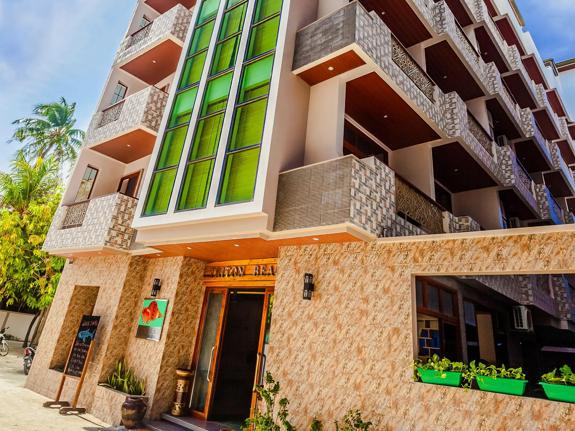 Triton Beach Hotel & Spa at Maafushi, General view