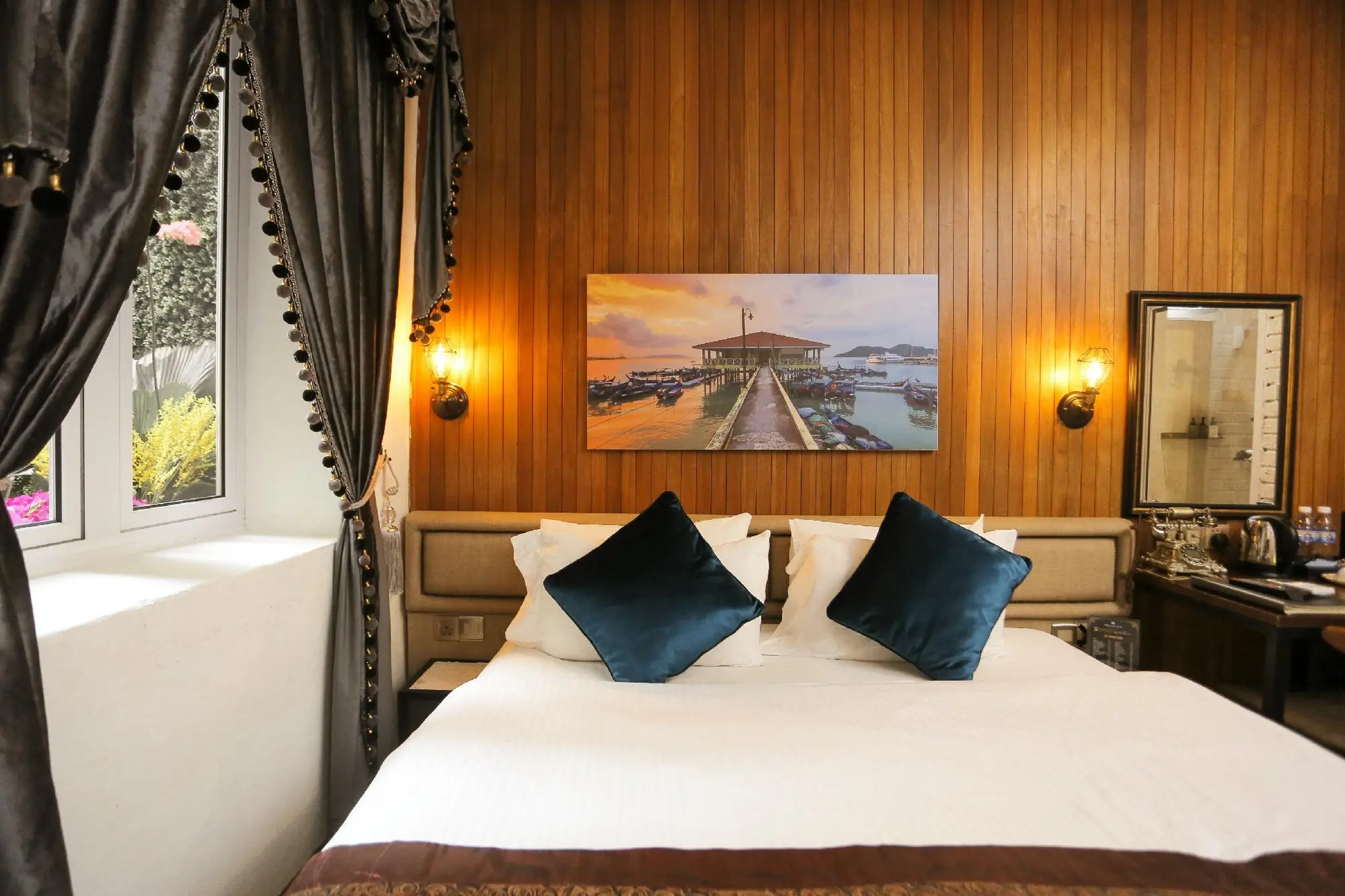 Reunion Heritage House, Room