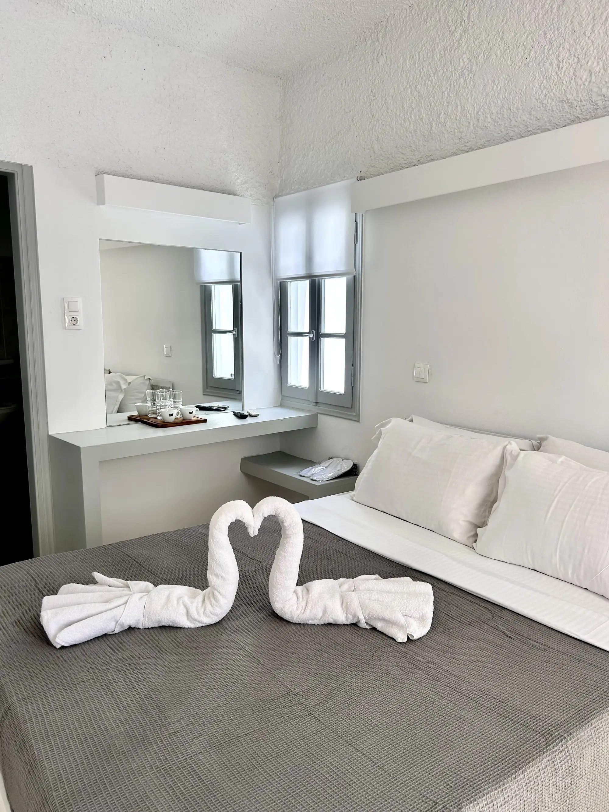 Maralex, Room