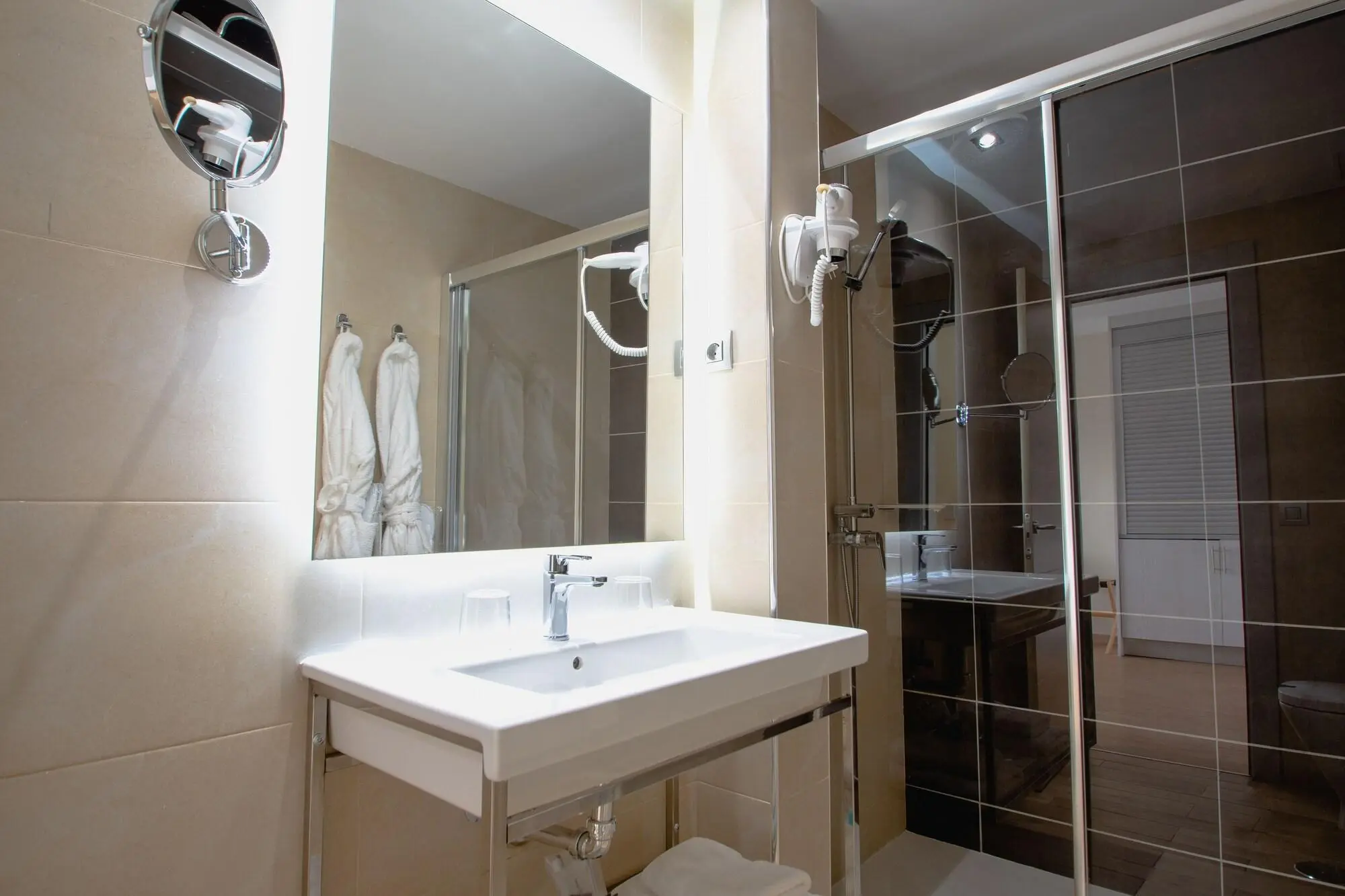 Hl Suite Nardos Adults Only, Room