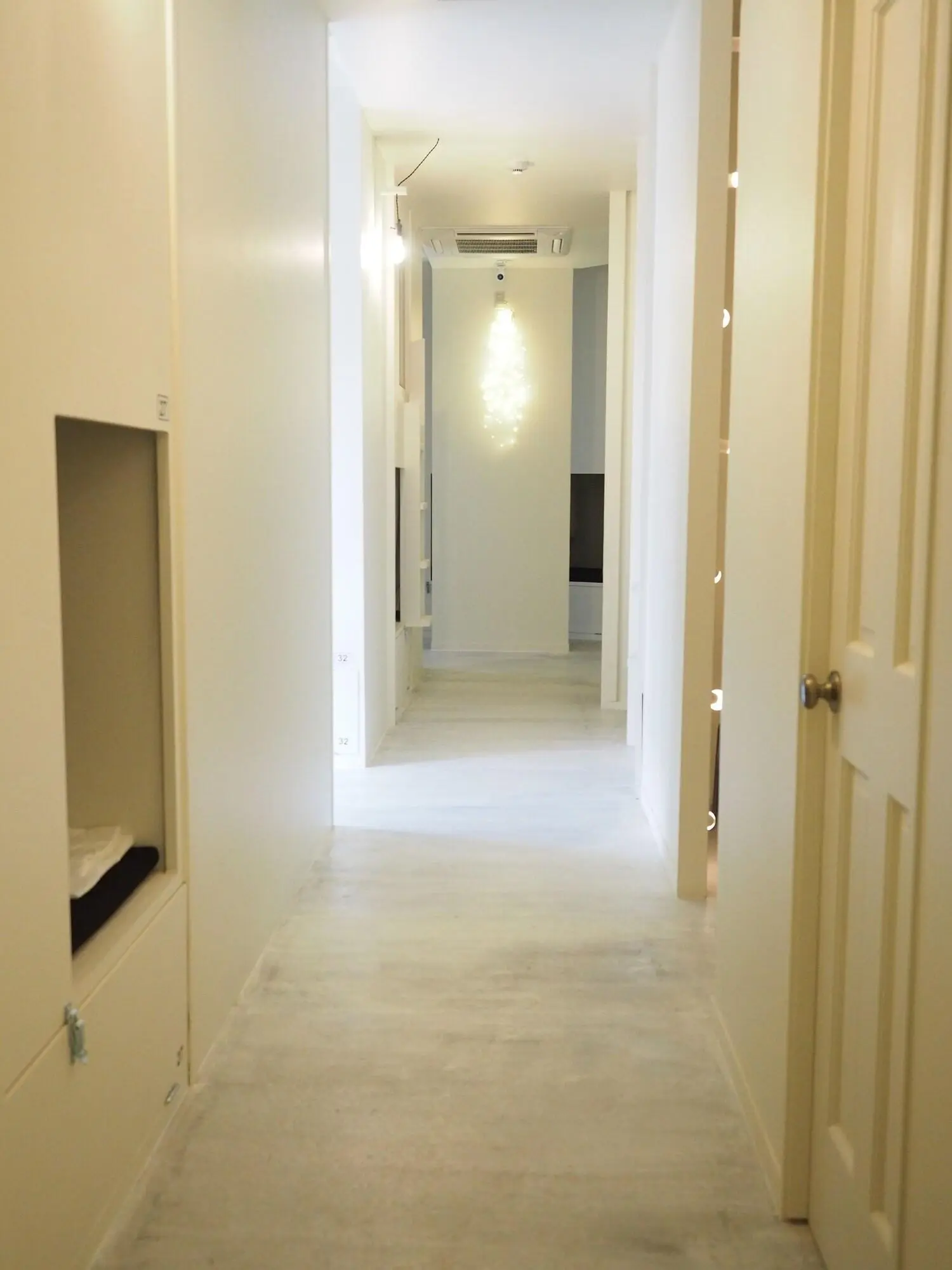 almond hostel and cafe, Lobby