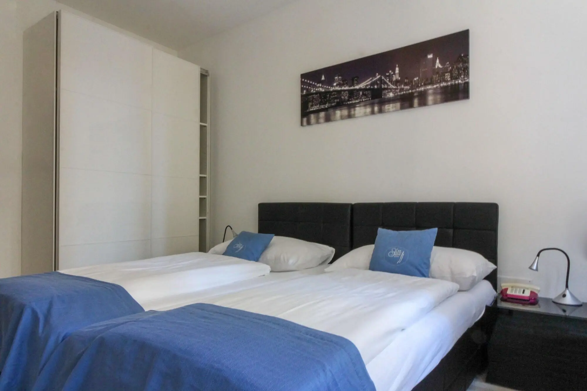 San Carlo, Room