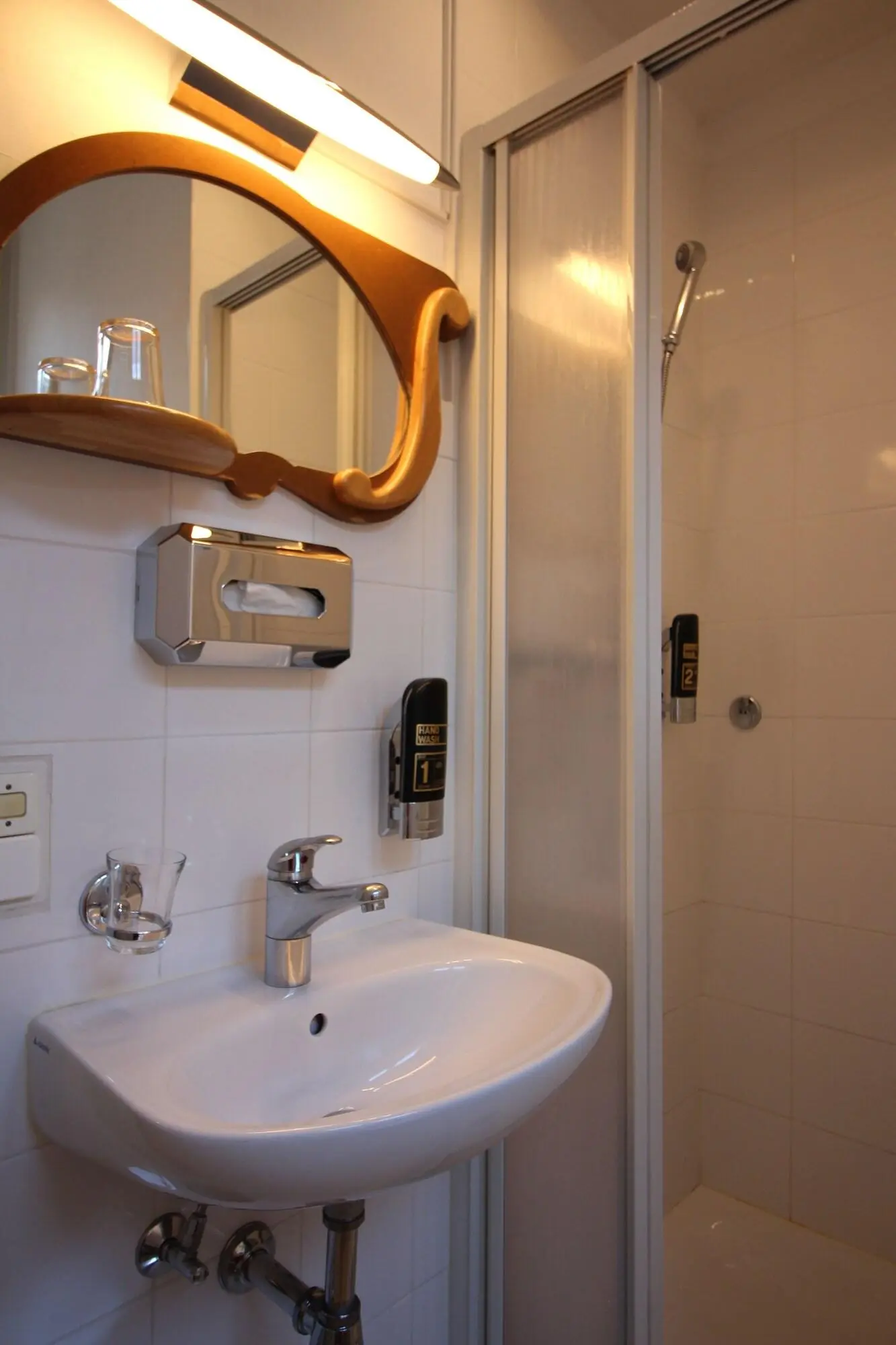 San Carlo, Room