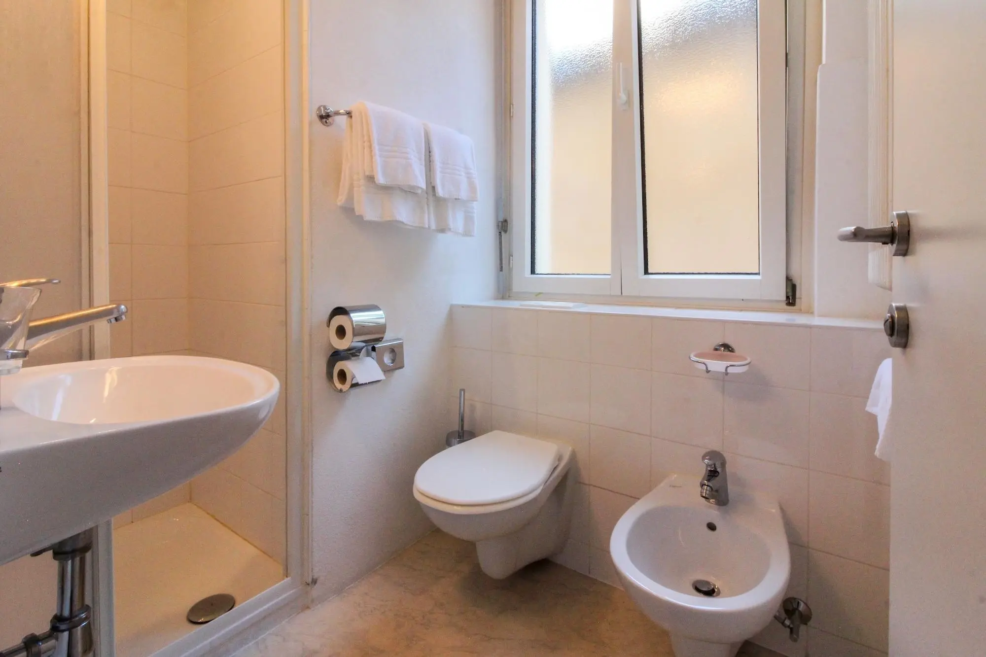 San Carlo, Room
