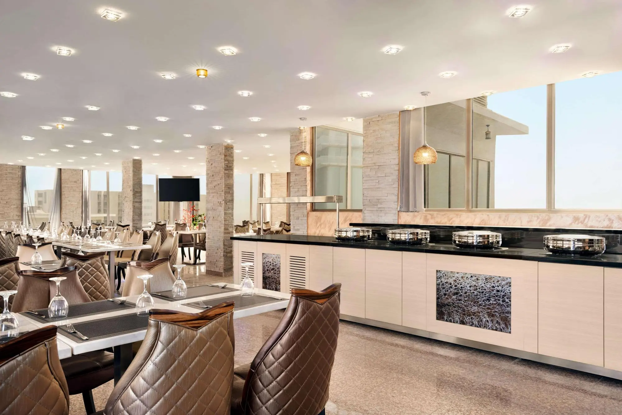 Days Hotel And Suites By Wyndham Dakar, Restaurant