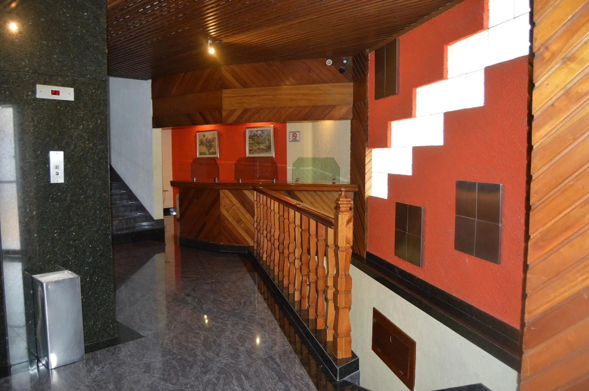 Hotel Seoul, Lobby
