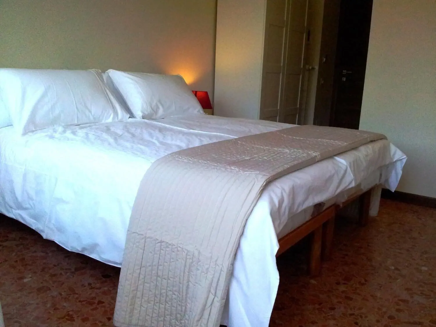 Trastevere Chic, Room