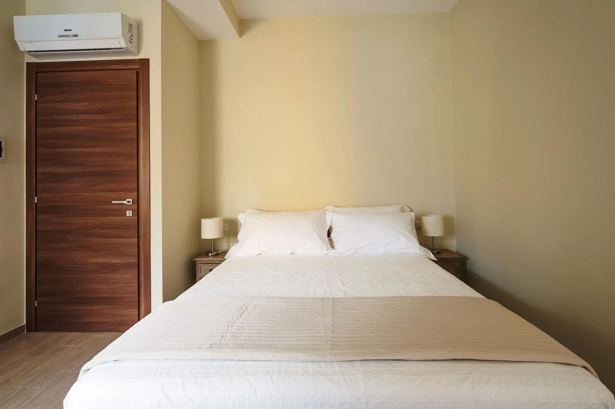 Trastevere Chic, Room