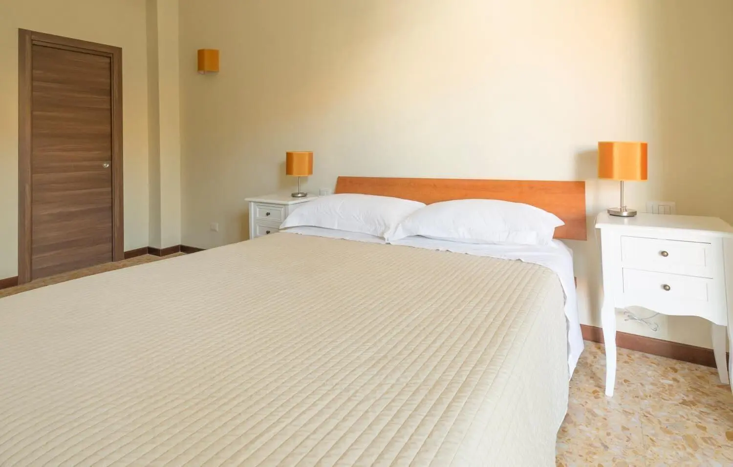 Trastevere Chic, Room