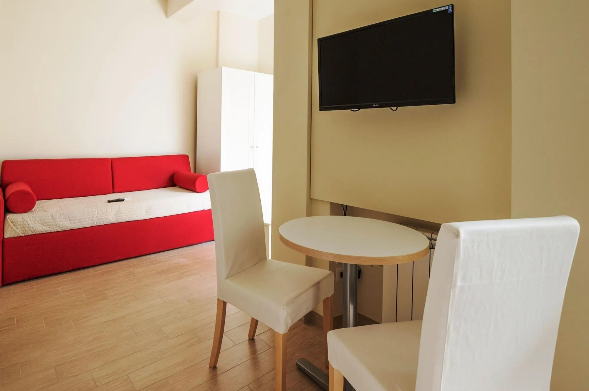 Trastevere Chic, Room