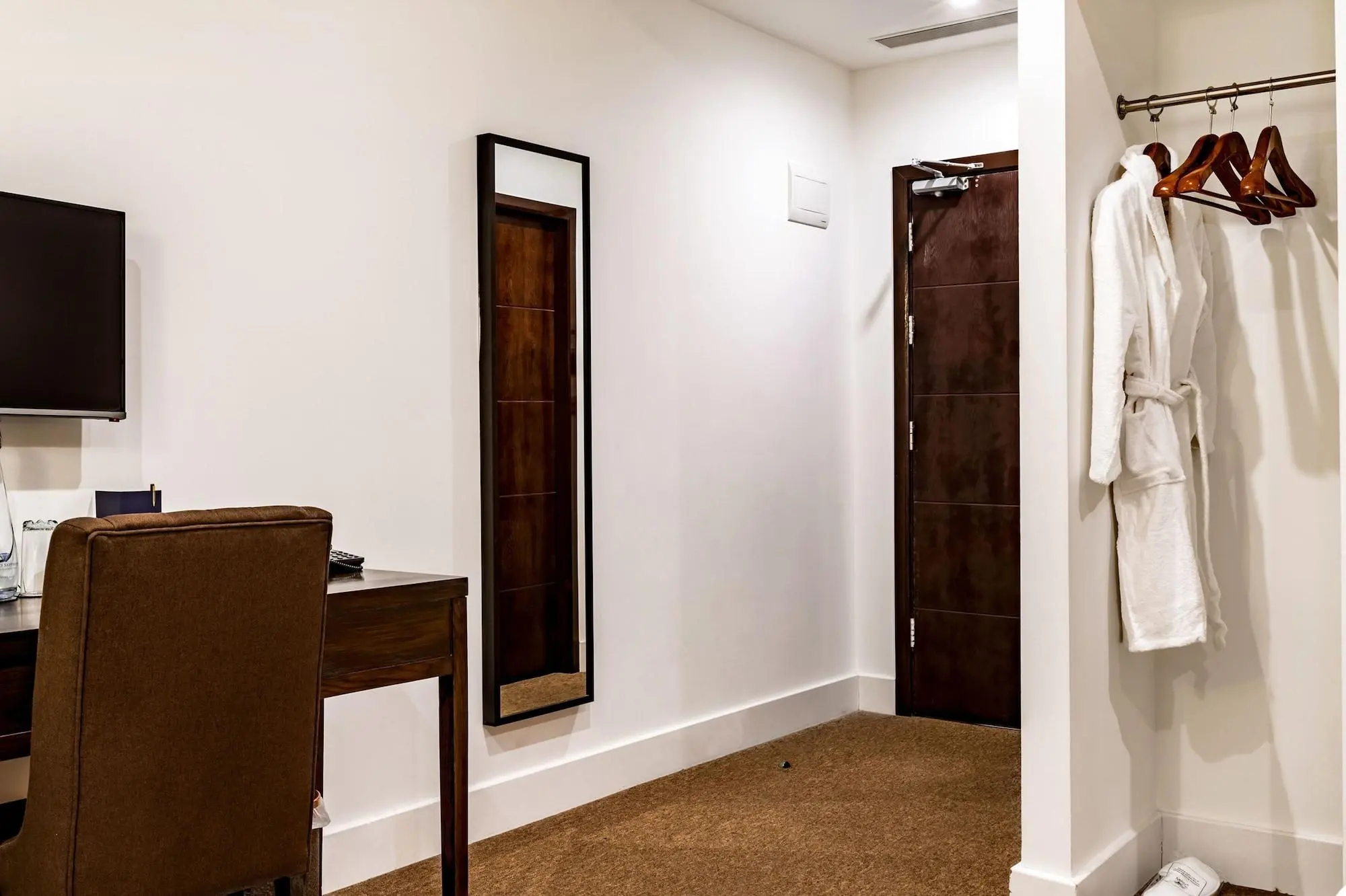 Grand Sapphire Hotel, Room