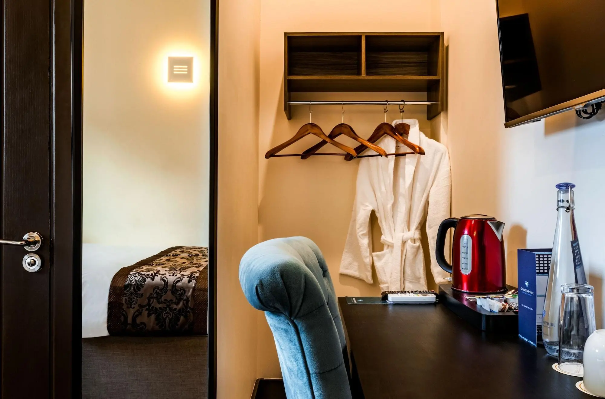 Grand Sapphire Hotel, Room