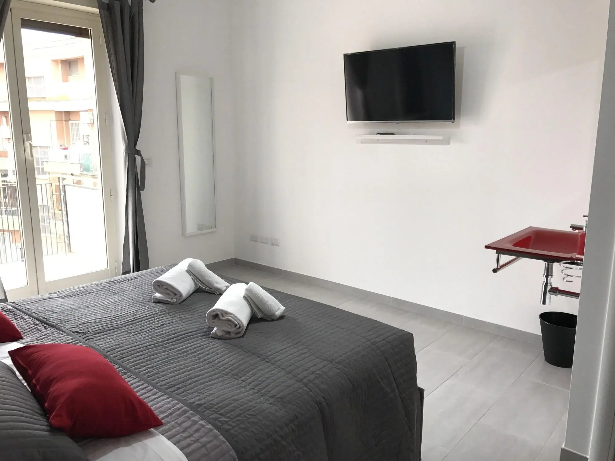 Dunant Guest House, Room