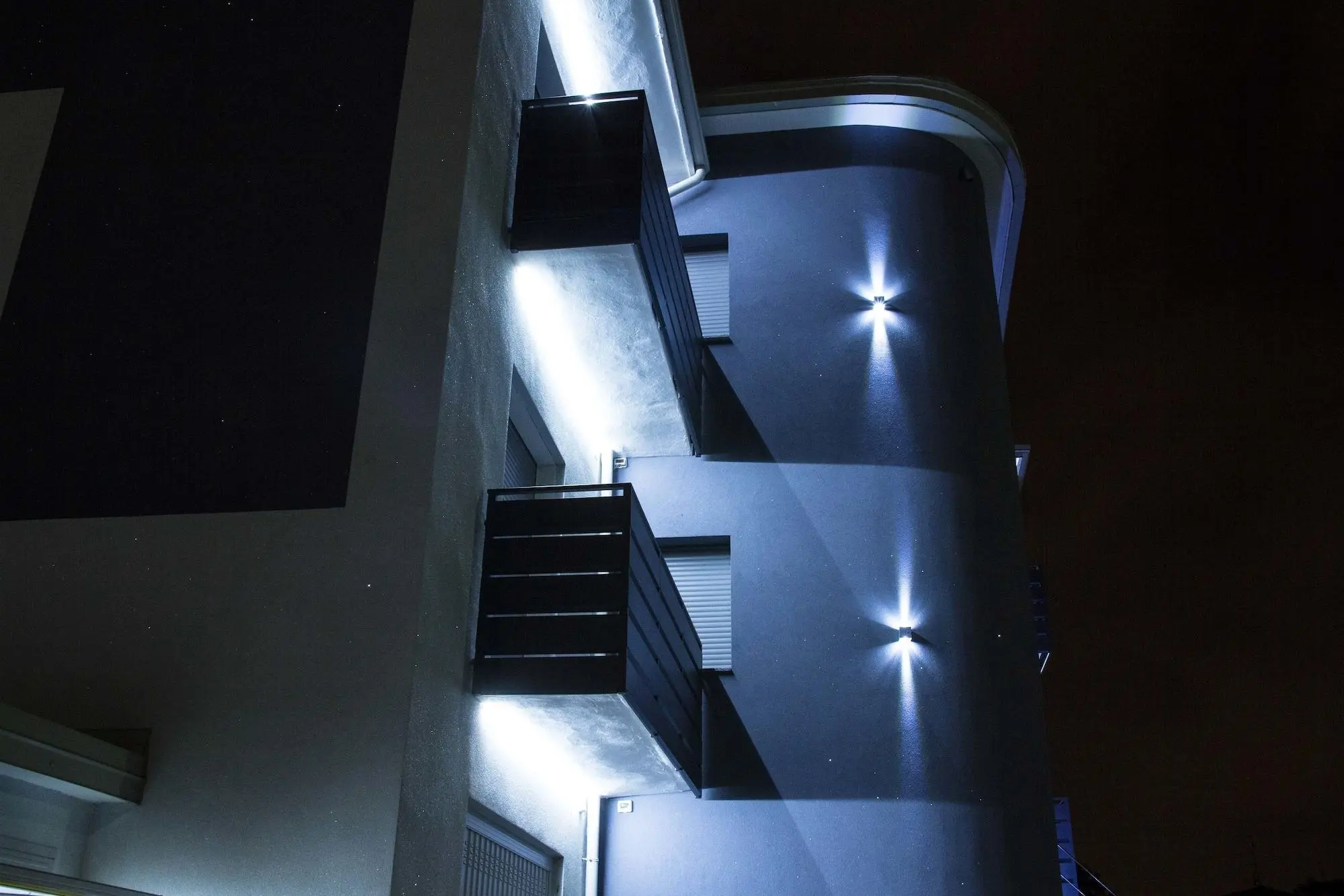 B2in Suite & Office, General view
