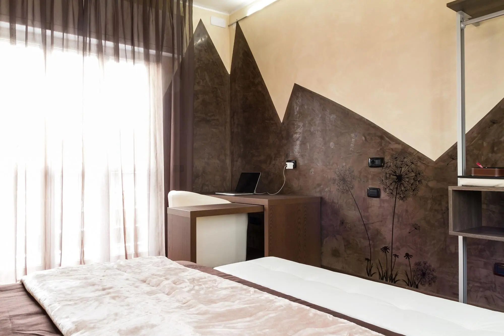B2in Suite & Office, Room