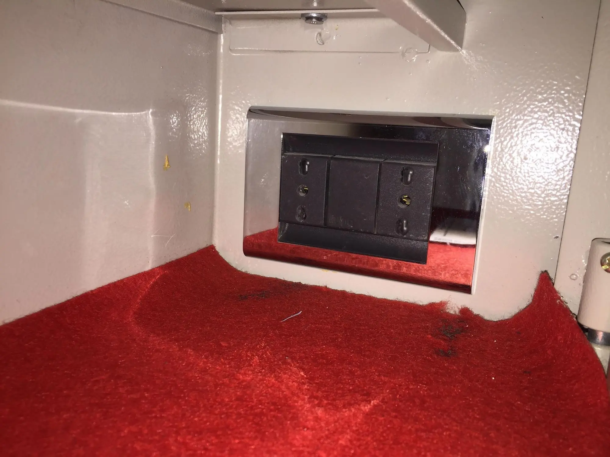 B2in Suite & Office, Room