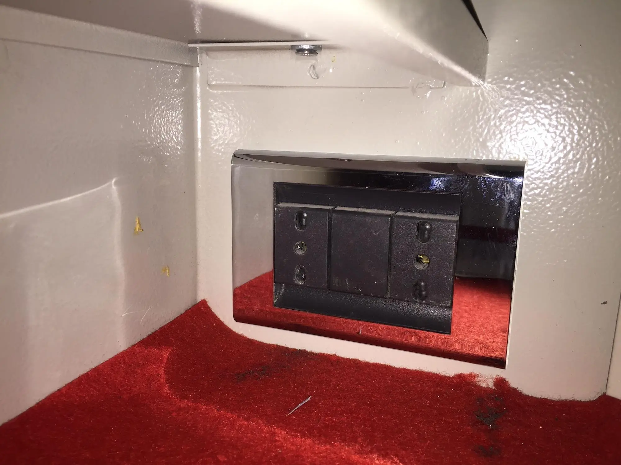 B2in Suite & Office, Room