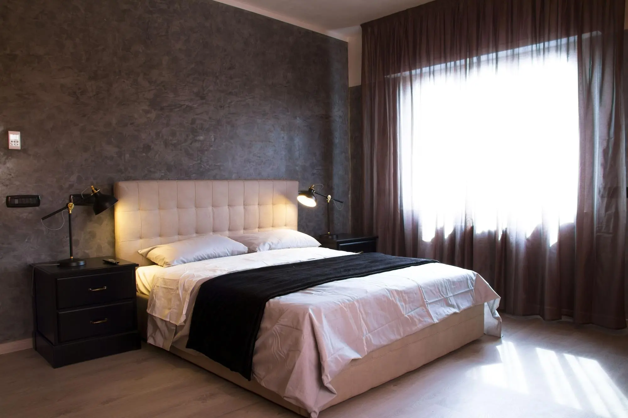 B2in Suite & Office, Room
