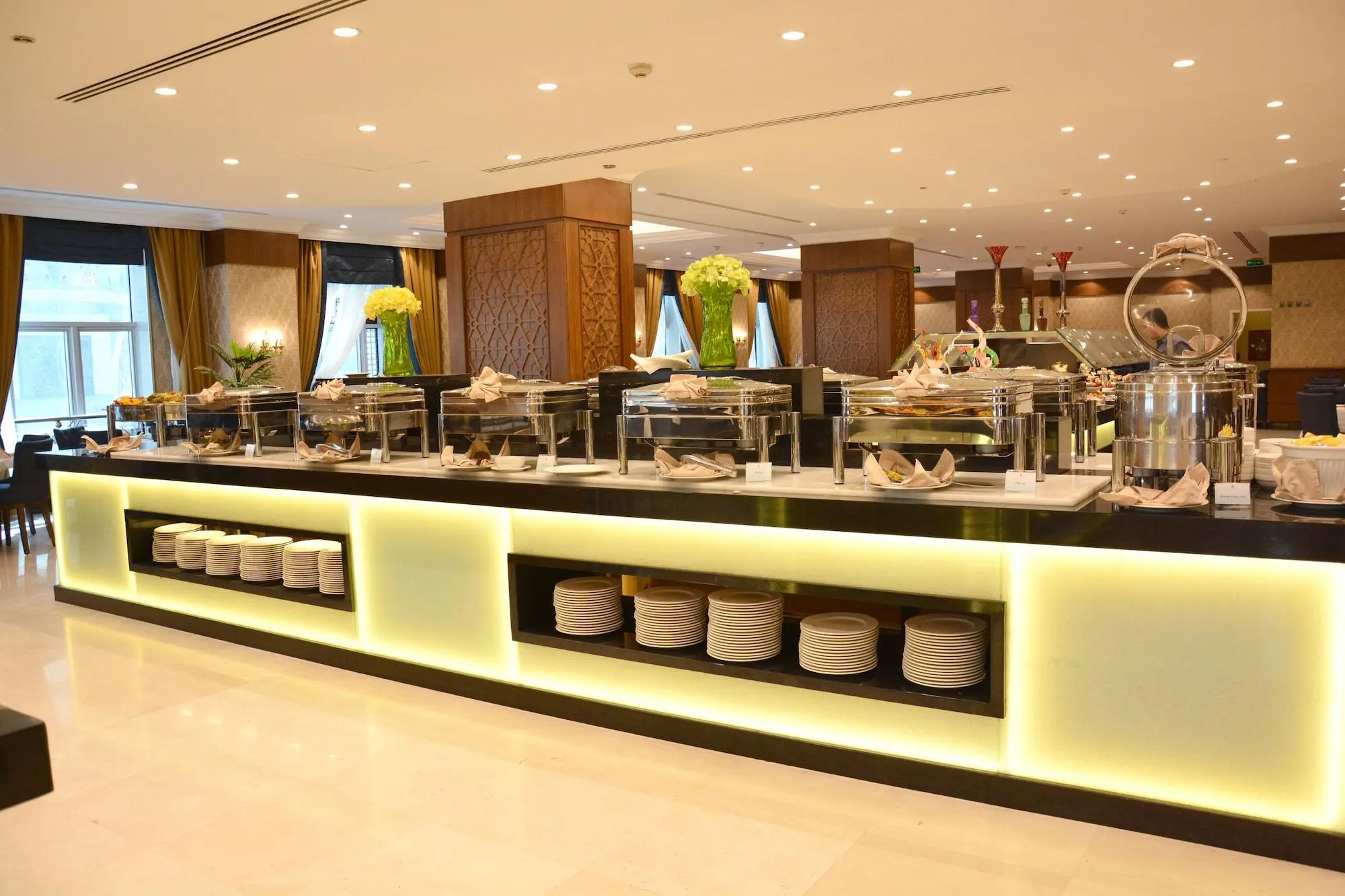 Al Nokhba Royal Inn, Restaurant
