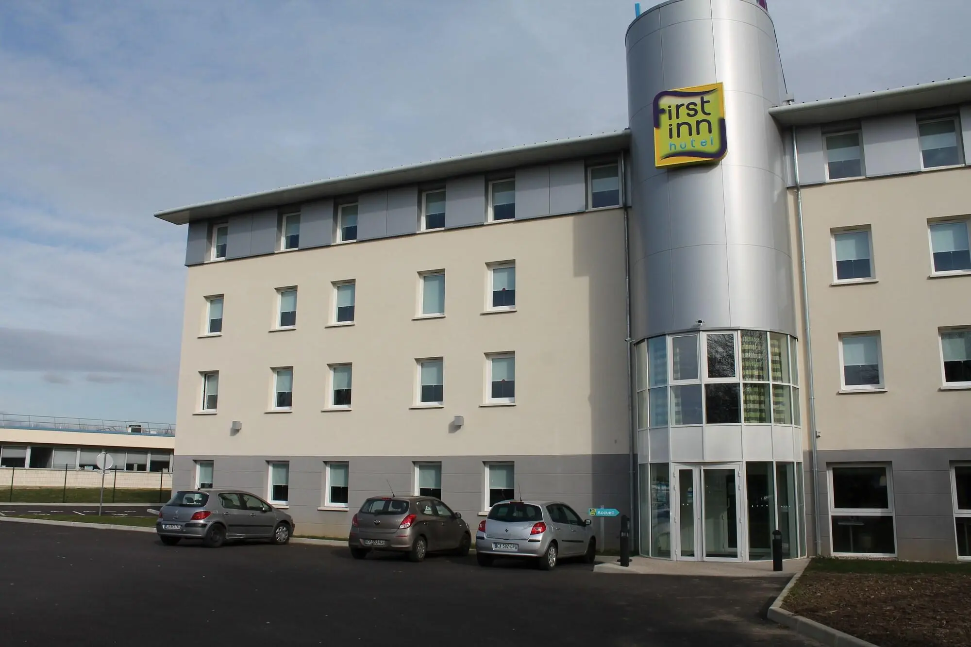 First Inn Hotel Les Ulis, General view